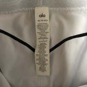 Alo Airbrush High-Waist Heart Throb Legging White/Black XS thumbnail 4