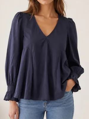 Tuckernuck Easton Poplin Ruffle Sleeve Blouse Navy V-Neck Cotton Top thumbnail 9