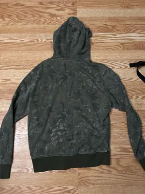 Old Navy camo hoodie thumbnail 3