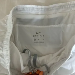 Nike running shorts thumbnail 4