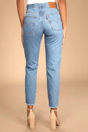 Levi's Wedgie Straight Jeans thumbnail 3