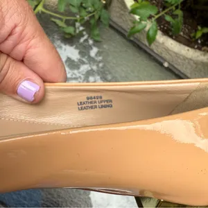 J. Crew Italy Women 8.5 Beige Patent Leather Gold Heel Metallic Flats Mary Jane thumbnail 7