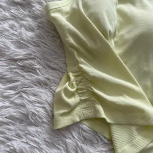 Outdoor Voices Ribbed Racerback Tank XS Yellow Ruched Sides Removable Pads NWOT thumbnail 4