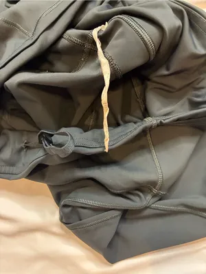 Lululemon size 10 with pockets 18-20 in leggings thumbnail 3
