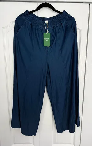 Halara Women’s Navy Wide-Leg Elastic Waist Pants - Medium Regular thumbnail 1
