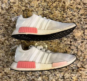 RARE Tennis Shoes Size 8 1/2! thumbnail 4