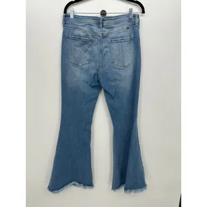 KanCan Flare‎ Jeans Womens 30 Light Wash Raw Hem Bell Bottom Stretch Denim thumbnail 2