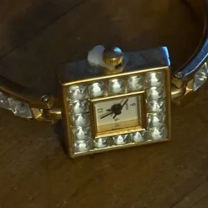 Vintage Yves Rocher gold tone crystal watch thumbnail 2
