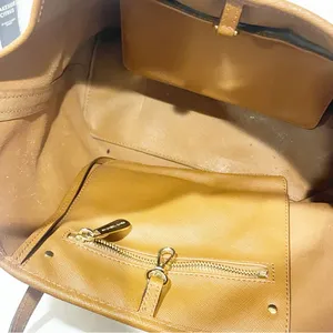 Michael Kors‎ Jet Set Honey Crosshatch Leather Small Tote Clip Closure thumbnail 7
