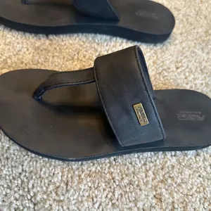 Air Balance Black Thong Flip Flops Size 7 thumbnail 6