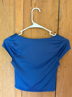 Blue square neck cropped top Live in the Moment thumbnail 2
