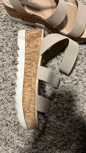 Madden Girl Sandals thumbnail 1