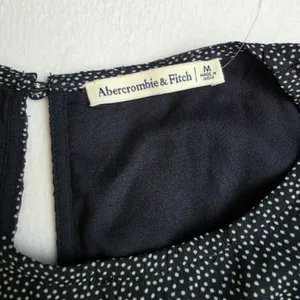 Abercrombie & Fitch Black Polka Dot Long Sleeve Ruffle Wrap Mini Dress‎ Womens M thumbnail 4