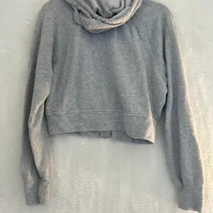 OFFLINE by Aerie Zip Up Hoodie Womens‎ Small Gray Cropped Intentional Sweatshirt thumbnail 8