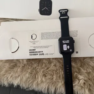 Apple Watch SE Gen 44mm - Silver - Unlocked thumbnail 6