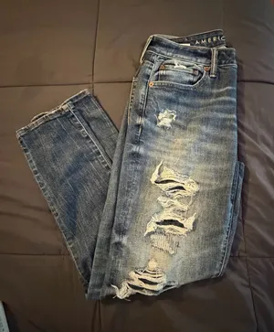 American Eagle Outfitters blue jeans with ripped details #distressed #denim thumbnail 1