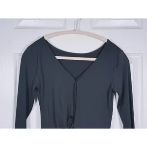 NWT Halara Twist Front V-Neck Long Sleeve Top Size M Black Minimal Athleisure thumbnail 5