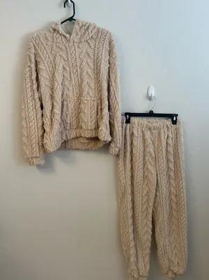SHEIN Cream Textured Sweater SET thumbnail 1