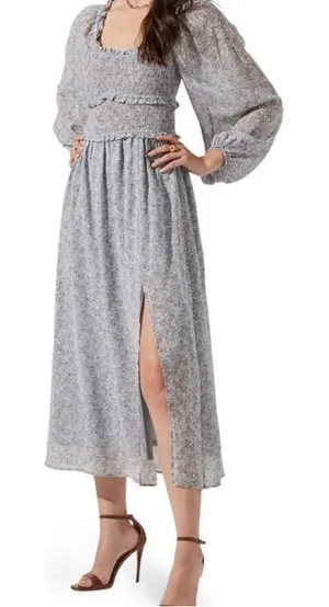 ASTR The Label Bodice Long Sleeve Dress Soft Blue Floral- Size XS thumbnail 1