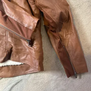 Torrid Sherpa Lined Moto Jacket Size 1X Brown Faux Leather Biker Fall Outerwear thumbnail 6