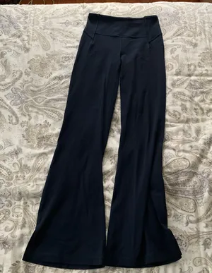Lululemon Groove Pants Split Hem True Navy Size 6 thumbnail 1