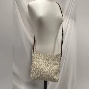 Michael Kors Cream & Brown Jet Set Crossbody Messenger Bag thumbnail 5