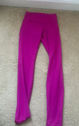 Lululemon rippened raspberry leggings size 6 thumbnail 1