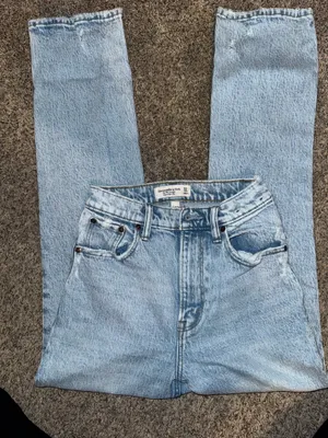 Abercrombie Jeans Ultra High-Rise 90s thumbnail 2