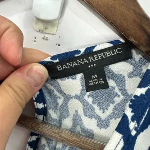 Banana Republic Ikat Maxi Dress Womens Medium Blue White Sleeveless‎ Resort Chic thumbnail 4