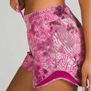 Lululemon SeaWheeze Hotty Hot High-Rise Lined Short 4" thumbnail 4