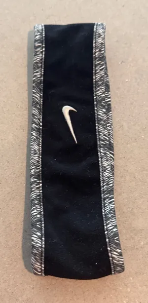 Nike Women's Headband Black Gray Athletic Sport Workout‎ Hair Accessory thumbnail 1