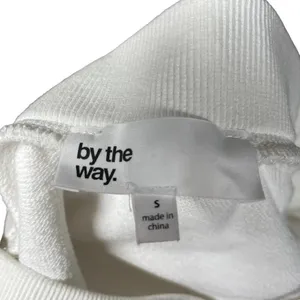By the Way. Off the Shoulder Tie Front Sweatshirt‎ in White Size Small thumbnail 8