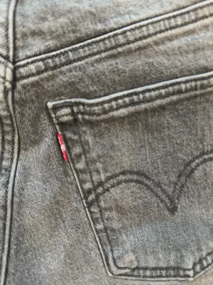 Levi’s 501 Original High Rise Cut Off Denim Shorts Gray Black Distressed Women’s thumbnail 4