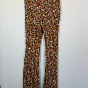 Hollister XS Floral High Rise Flare Bell Bottom Pants | Retro 70s Boho thumbnail 7