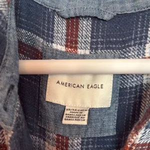American Eagle cozy cabin cropped blue plaid flannel xsmall thumbnail 5