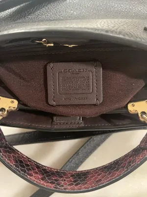 Nwt Coach Purse C8687 Mini Lane Top Handle Pebble Snake Leather Black thumbnail 5
