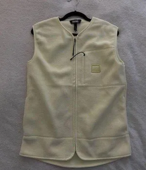 Yellow Vest thumbnail 4