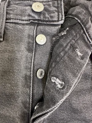 Levi’s Wedgie Straight Charcoal Distressed Jeans Size 27 thumbnail 5