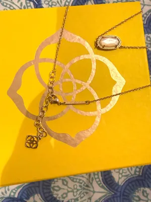 Kendra Scott Necklace thumbnail 5