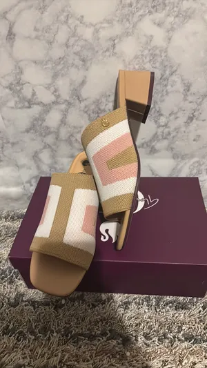 Women’s Colorblock Block Heel Slide Sandals – Size 8 thumbnail 6