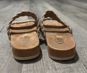 Sandals!! Size 6 thumbnail 3