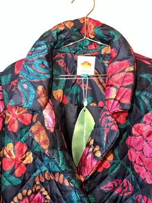 Farm Rio Black Floral Quilted Puffer Jacket XL NWT‎ Belted “Made in Brazil” thumbnail 3
