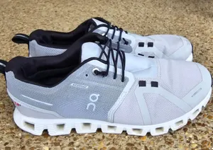 On Cloud 5 Waterproof Women Size 10 Running Shoes Gray Black Activewear Walking thumbnail 11