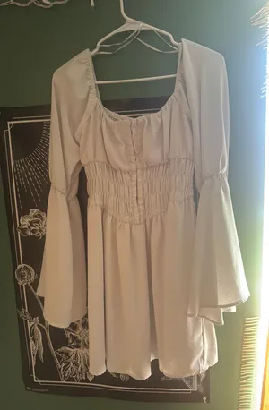 White Off the shoulder dress Size M thumbnail 1