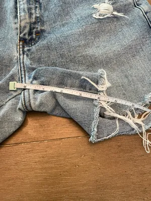 American Eagle Vintage Dungarees Denim Shorts Size 4 Long thumbnail 4