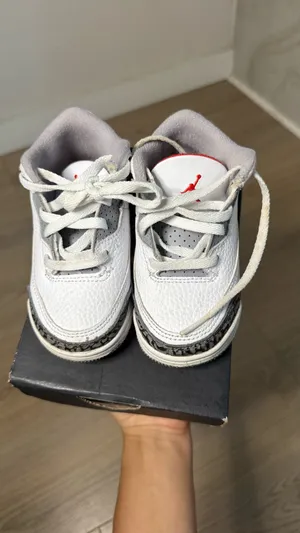 Air Jordan Retro 3 thumbnail 3