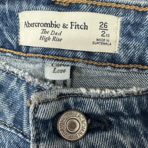 NEW Abercrombie & Fitch Curve Love The‎ Dad High Rise Jeans Distressed 26/2XS thumbnail 7