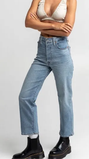 LEVI'S Worn To Ride Ribcage Straight Jeans in Light Blast‎ Size 30 thumbnail 1