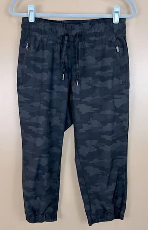 Kyodan Black Gray Camouflage Crop Jogger Pants Medium Casual Grunge thumbnail 1