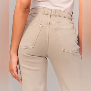 Abercrombie NWOT 90’s Relaxed Jean High Rise in “Oat” Size 4 thumbnail 5